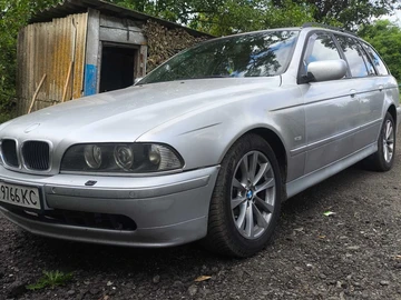 Авто BMW 5 Серия 2002 № 8907213