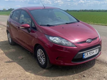 Авто Ford Fiesta 2012 № 8907304