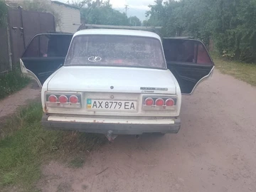 Авто ВАЗ 2107 2004 № 8907516