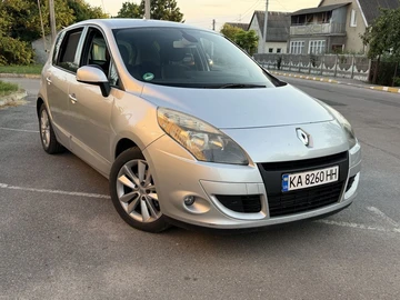 Авто Renault Scenic 2011 № 8907667
