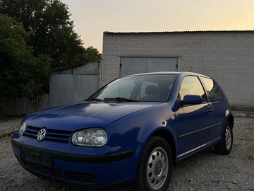 Авто Volkswagen Golf 2000 № 8907766