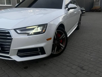 Авто Audi A4 2017 № 8908084