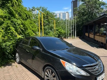 Авто Hyundai Sonata 2012 № 8908102