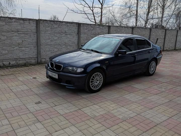 Авто BMW 3 Серия 2004 № 8908369