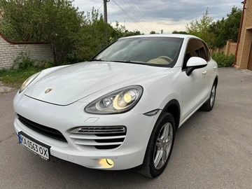 Авто Porsche Cayenne 2013 № 8908466