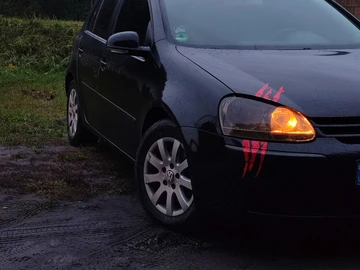 Авто Volkswagen Golf 2004 № 8908538