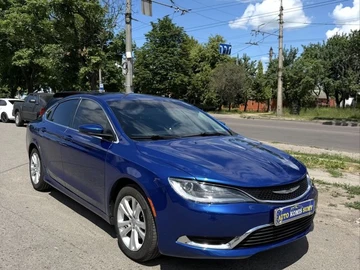Авто Chrysler 200 2015 № 8908732