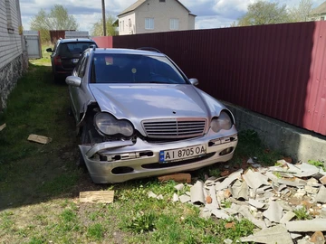 Авто Mercedes Mb 2001 № 8908878