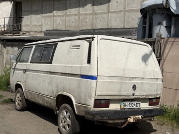 Авто Volkswagen Transporter 1990 № 8908890