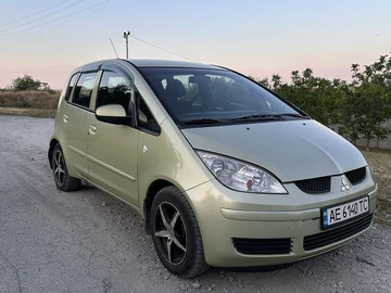 Авто Mitsubishi Colt 2004 № 8908947