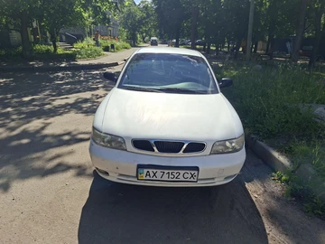Авто Daewoo Nubira 1998 № 8908972