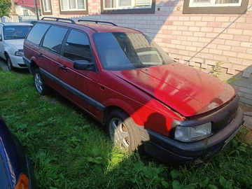 Авто Volkswagen Passat Variant 1989 № 8909109