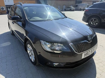 Авто Skoda Superb 2014 № 8909185