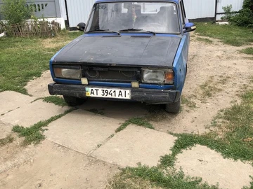 Авто ВАЗ 2105 1984 № 8909198