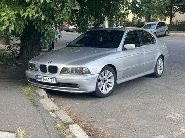 Авто BMW 5 Серия 2002 № 8909314