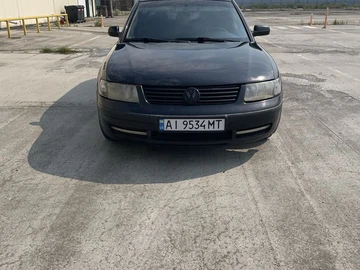 Авто Volkswagen Passat Variant 2000 № 8909364