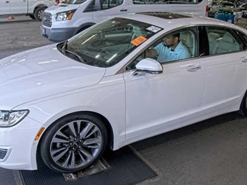 Авто Lincoln Mkz 2020 № 8909403