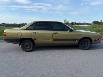 Авто Audi 100 1984 № 8909412