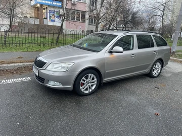 Авто Skoda Octavia 2009 № 8909430