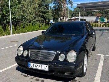 Авто Mercedes 220 2000 № 8909439