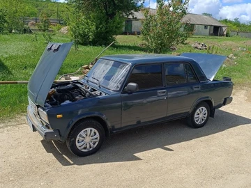 Авто ВАЗ 2107 2004 № 8909576