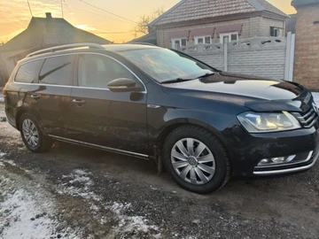 Авто Volkswagen Passat Hatchback 2012 № 8909577