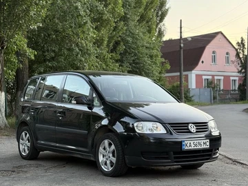 Авто Volkswagen Touran 2004 № 8909640