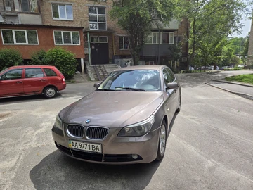 Авто BMW 5 Серия 2005 № 8909678