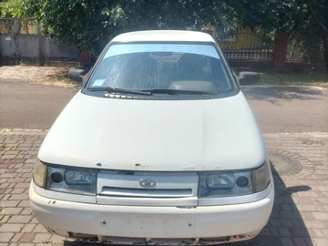 Авто ВАЗ 2110 1999 № 8909738