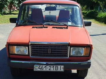 Авто ВАЗ 2107 1988 № 8909793