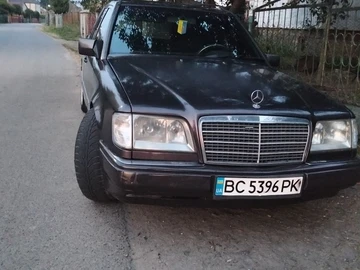Авто Mercedes W124 1994 № 8910024