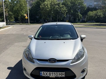 Авто Ford Fiesta 2011 № 8910192