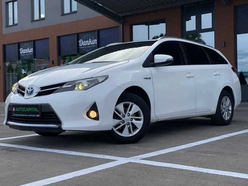 Авто Toyota Auris 2014 № 8910196