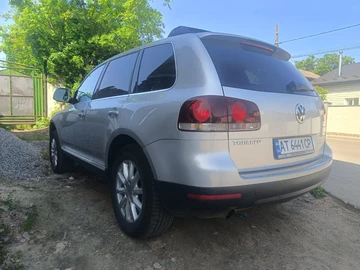 Авто Volkswagen Touareg 2009 № 8910202