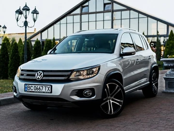 Авто Volkswagen Tiguan 2016 № 8910210