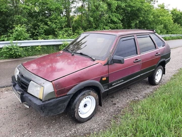 Авто ВАЗ 2109 1992 № 8910434