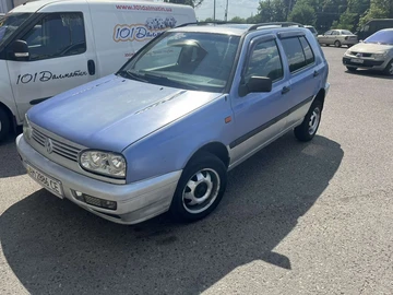Авто Volkswagen Golf 1993 № 8910487