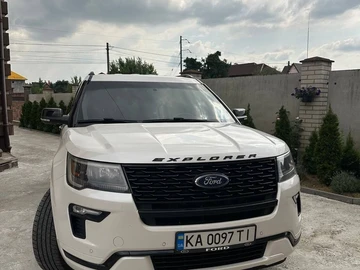 Авто Ford Explorer 2018 № 8910711