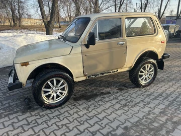 Авто ВАЗ 2121 1985 № 8910905
