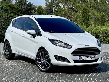 Авто Ford Fiesta 2013 № 8911076