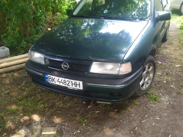 Авто Opel Vectra 1995 № 8911176