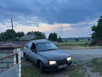 Авто Opel Kadett 1989 № 8911181