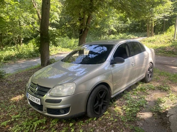 Авто Volkswagen Jetta 2006 № 8911301