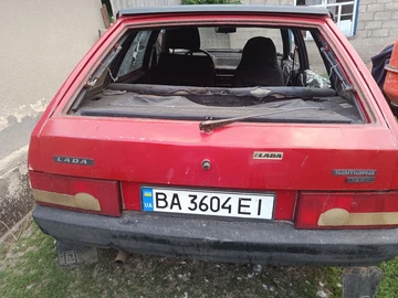 Авто ВАЗ 2109 1994 № 8911393