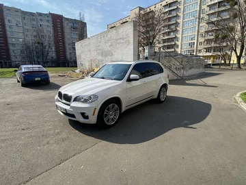 Авто BMW X5 2011 № 8911441
