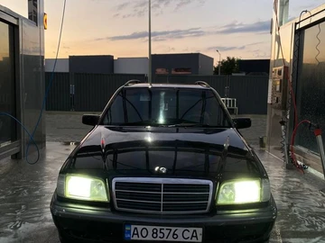 Авто Mercedes Mb 1998 № 8911506