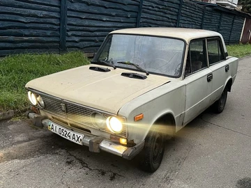 Авто ВАЗ 2103 1990 № 8911536