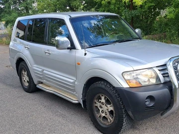 Авто Mitsubishi Pajero 2001 № 8911593