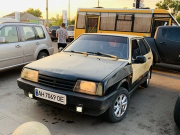 Авто ВАЗ 21091 1988 № 8911595