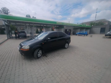 Авто Chevrolet Aveo 2005 № 8911643